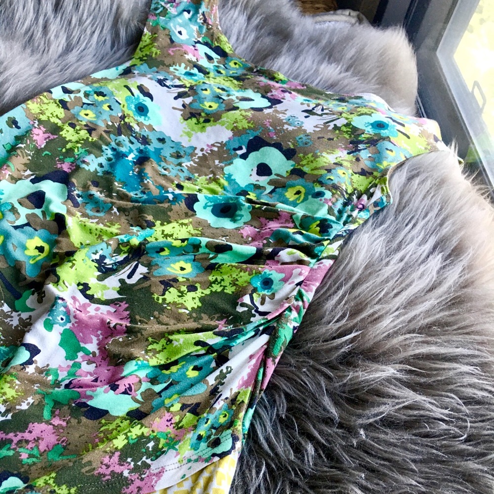 Top - Picture 3 of 6